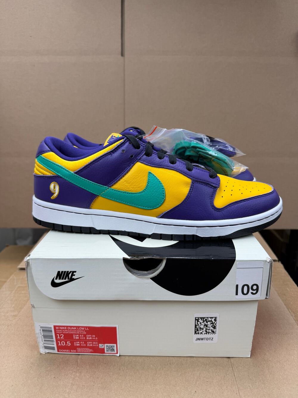 Lisa Leslie Nike Dunk Low Sparks Women’s Size 12 New
